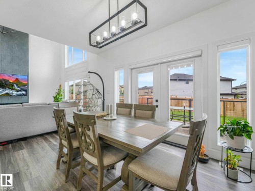 Dining area - 6607 53 Avenue, Beaumont, AB 