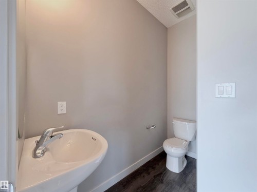 6925 Cardinal Wynd, Edmonton, AB 