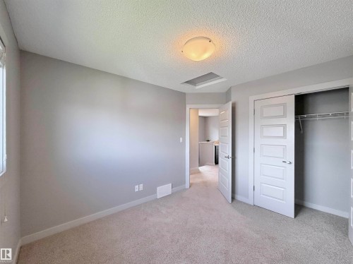 6925 Cardinal Wynd, Edmonton, AB 