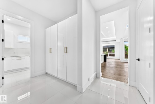 2747 Wheaton Drive, Edmonton, AB 