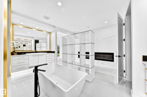 2747 Wheaton Drive, Edmonton, AB 