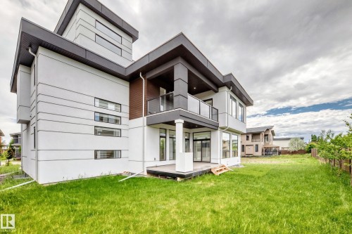 2747 Wheaton Drive, Edmonton, AB 