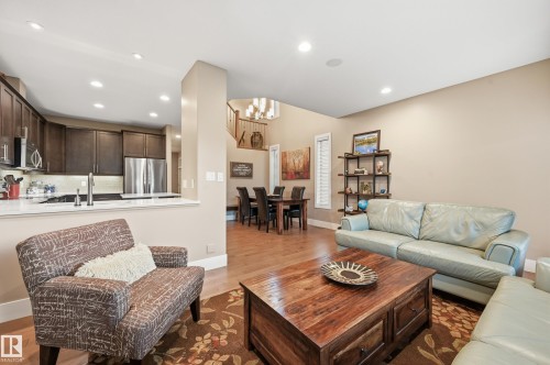 3252 Allan Way, Edmonton, AB - Indoor Photo Showing Living Room