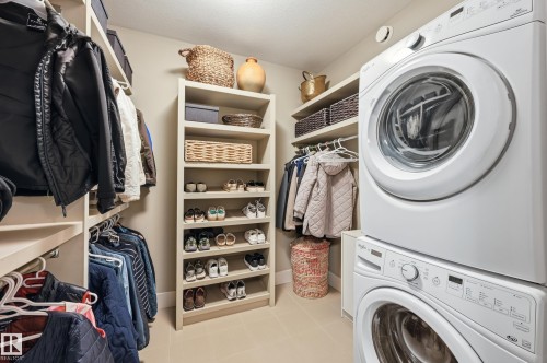 3252 Allan Way, Edmonton, AB - Indoor Photo Showing Laundry Room