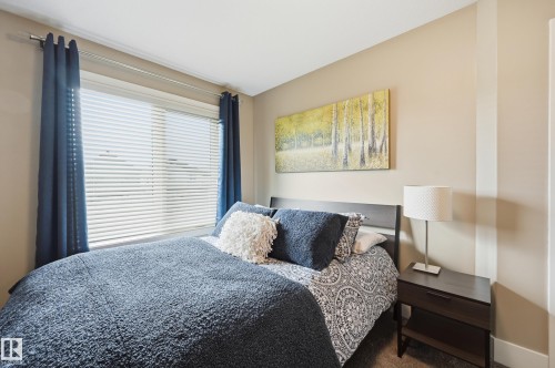 3252 Allan Way, Edmonton, AB - Indoor Photo Showing Bedroom