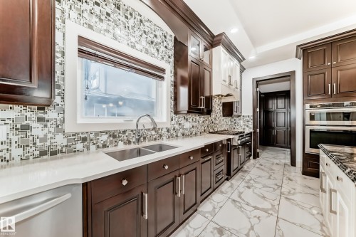 5511 Mcluhan Bluff Bluff, Edmonton, AB 