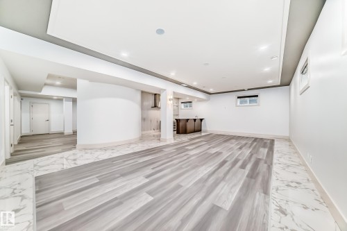 5511 Mcluhan Bluff Bluff, Edmonton, AB 