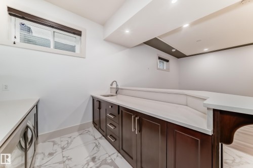 5511 Mcluhan Bluff Bluff, Edmonton, AB 