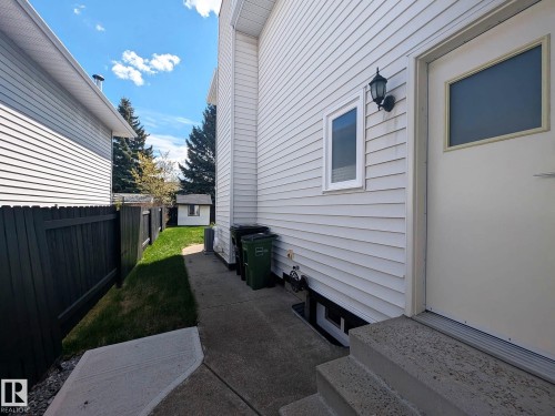 15235 61 Street, Edmonton, AB 