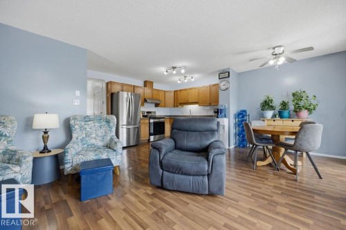 4 2004 Grantham Court, Edmonton, AB 