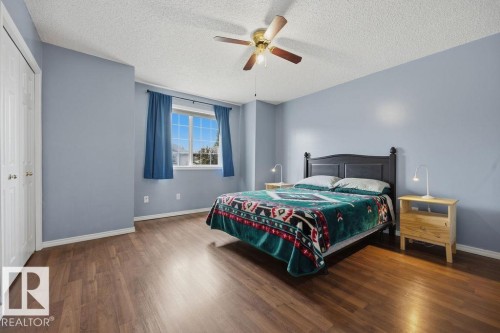 4 2004 Grantham Court, Edmonton, AB 