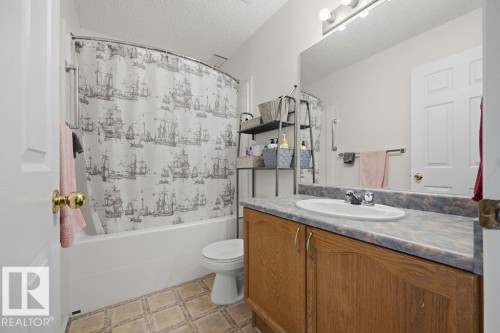 4 2004 Grantham Court, Edmonton, AB 