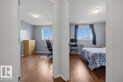 4 2004 Grantham Court, Edmonton, AB 