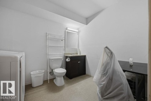 4 2004 Grantham Court, Edmonton, AB 