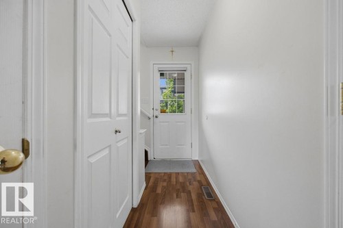 4 2004 Grantham Court, Edmonton, AB 