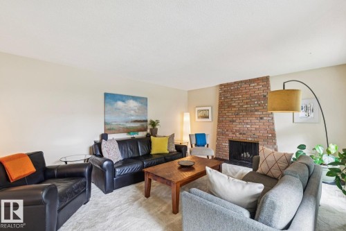 3607 118 Street, Edmonton, AB 