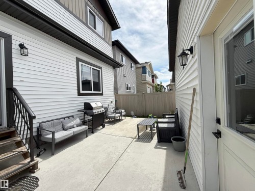 1719 26A Street, Edmonton, AB 
