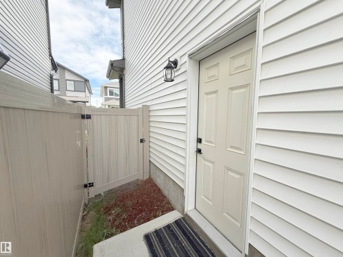 1719 26A Street, Edmonton, AB 