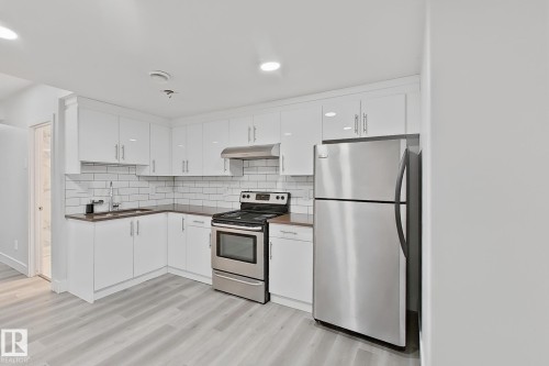 1719 26A Street, Edmonton, AB 