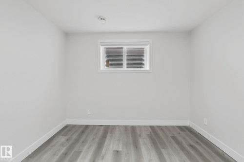 1719 26A Street, Edmonton, AB 