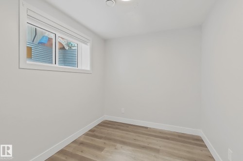 1719 26A Street, Edmonton, AB 