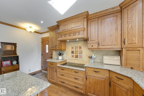 7216 103 Avenue, Edmonton, AB 