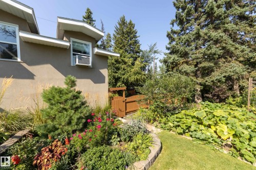 7216 103 Avenue, Edmonton, AB 