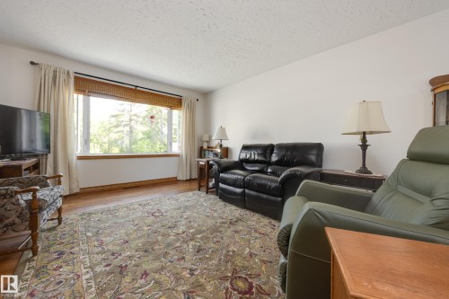 7216 103 Avenue, Edmonton, AB 