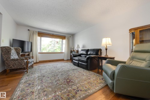 7216 103 Avenue, Edmonton, AB 