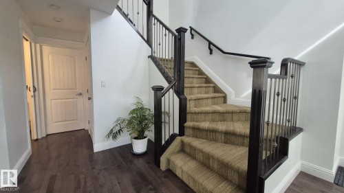5440 1A Avenue, Edmonton, AB - Indoor Photo Showing Other Room