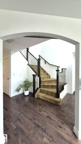 5440 1A Avenue, Edmonton, AB - Indoor Photo Showing Other Room