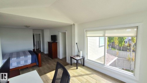 5440 1A Avenue, Edmonton, AB - Indoor