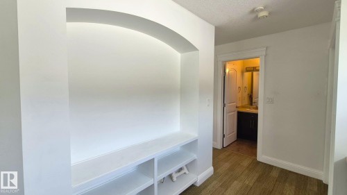 5440 1A Avenue, Edmonton, AB - Indoor Photo Showing Other Room