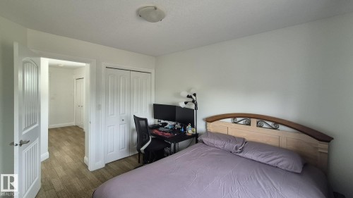 5440 1A Avenue, Edmonton, AB - Indoor Photo Showing Bedroom