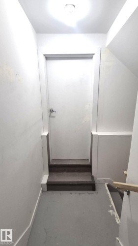 5440 1A Avenue, Edmonton, AB - Indoor Photo Showing Other Room
