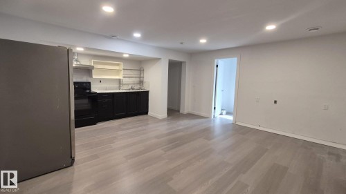 5440 1A Avenue, Edmonton, AB - Indoor