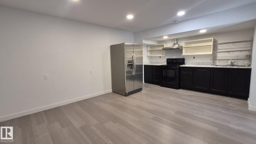5440 1A Avenue, Edmonton, AB - Indoor
