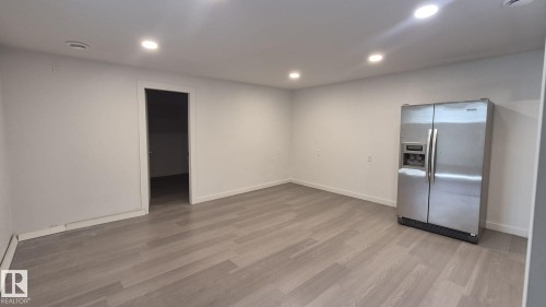 5440 1A Avenue, Edmonton, AB - Indoor