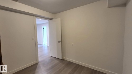 5440 1A Avenue, Edmonton, AB - Indoor Photo Showing Other Room