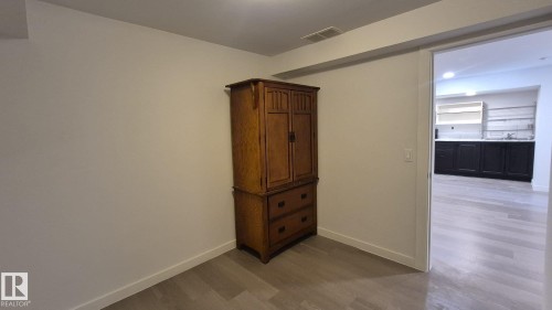 5440 1A Avenue, Edmonton, AB - Indoor Photo Showing Other Room