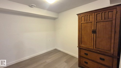 5440 1A Avenue, Edmonton, AB - Indoor Photo Showing Other Room