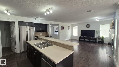 5440 1A Avenue, Edmonton, AB - Indoor Photo Showing Kitchen With Double Sink