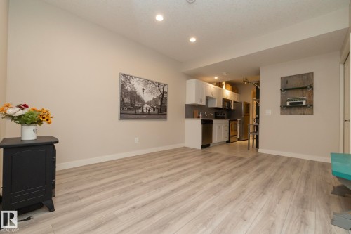 5315 17 Avenue, Edmonton, AB 