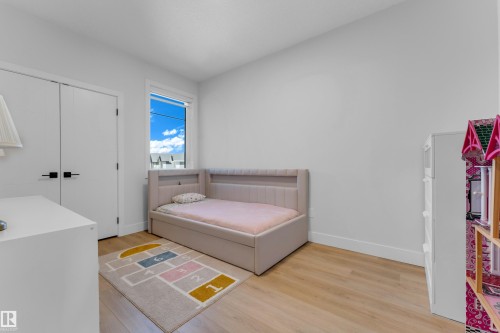 22803 80 Avenue, Edmonton, AB 