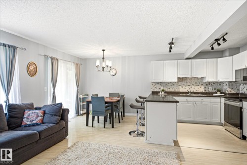20004 54A Avenue, Edmonton, AB 