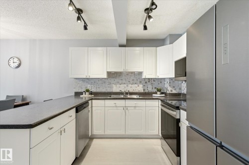 20004 54A Avenue, Edmonton, AB 