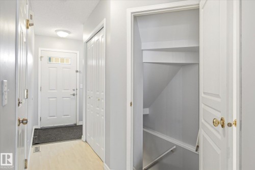 20004 54A Avenue, Edmonton, AB 