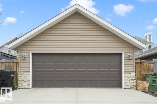 2028 74 Street, Edmonton, AB 