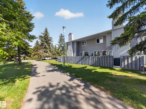 17 15710 Beaumaris Road, Edmonton, AB 