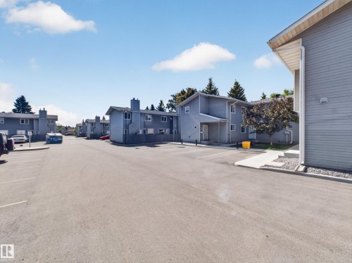 17 15710 Beaumaris Road, Edmonton, AB 